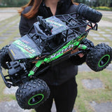 Ferngesteuerter Monstertruck – 4x4 Allrad-RC-Fahrzeug mit Geländereifen Miniaturbild 2